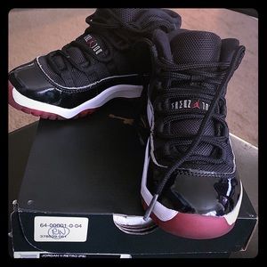 Preschool Jordan bred 11’s